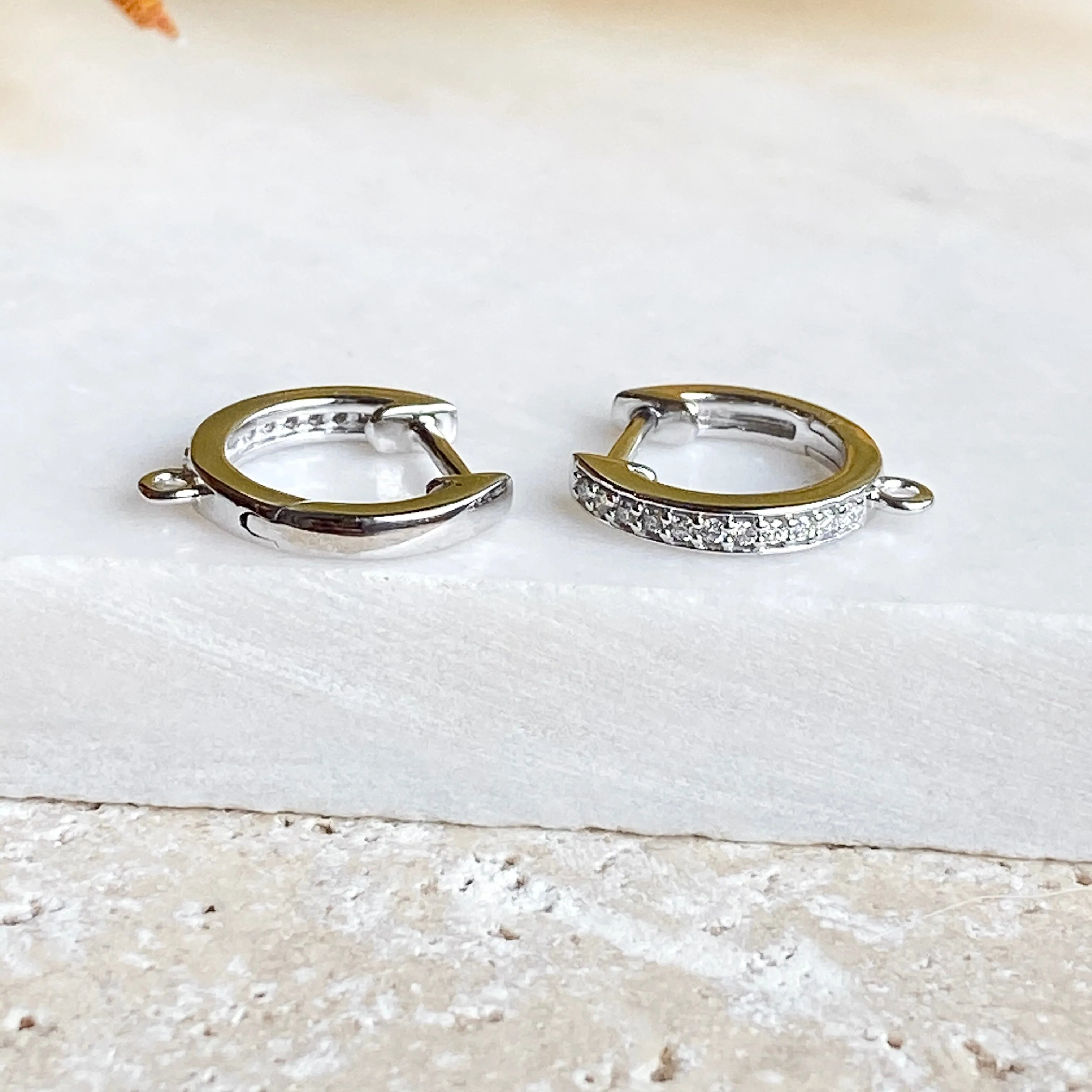 14KT White Gold 1/10 CT Pave Diamond Huggie Hoop Jump Ring Earrings