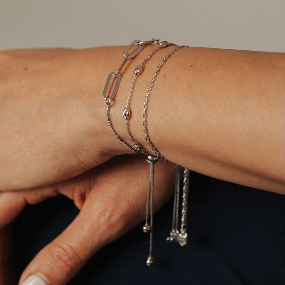 Adjustable Moon Cut Stazione Friendship Bracelet (Silver)
