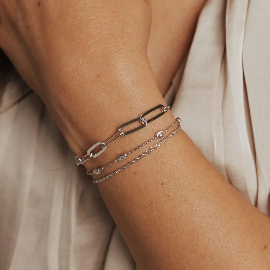 Adjustable Moon Cut Stazione Friendship Bracelet (Silver)