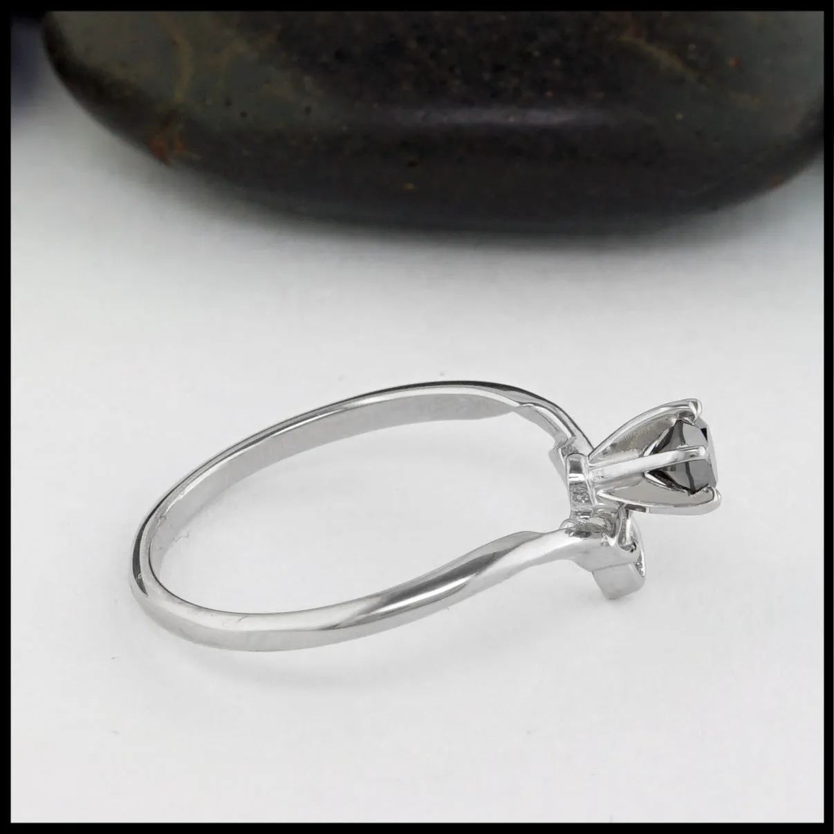 Black Diamond Trinity Knot Interlocking Ring Set