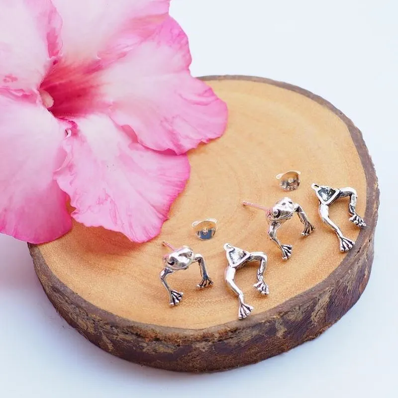 🔥BUY 1 GET ONE FREE🔥 Two Way Frog Earrings