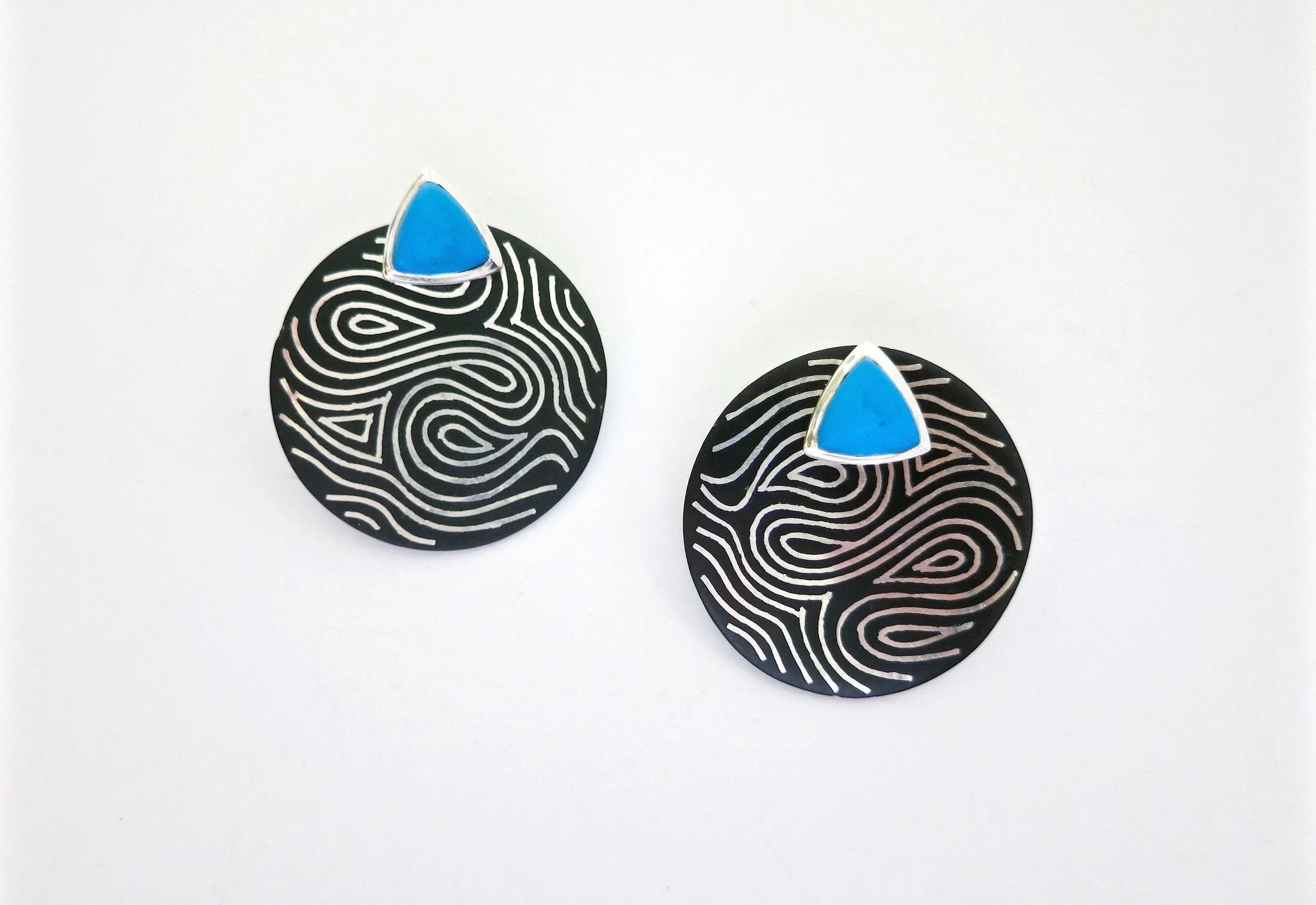 Detachable, round, ear jacket Bidri earrings