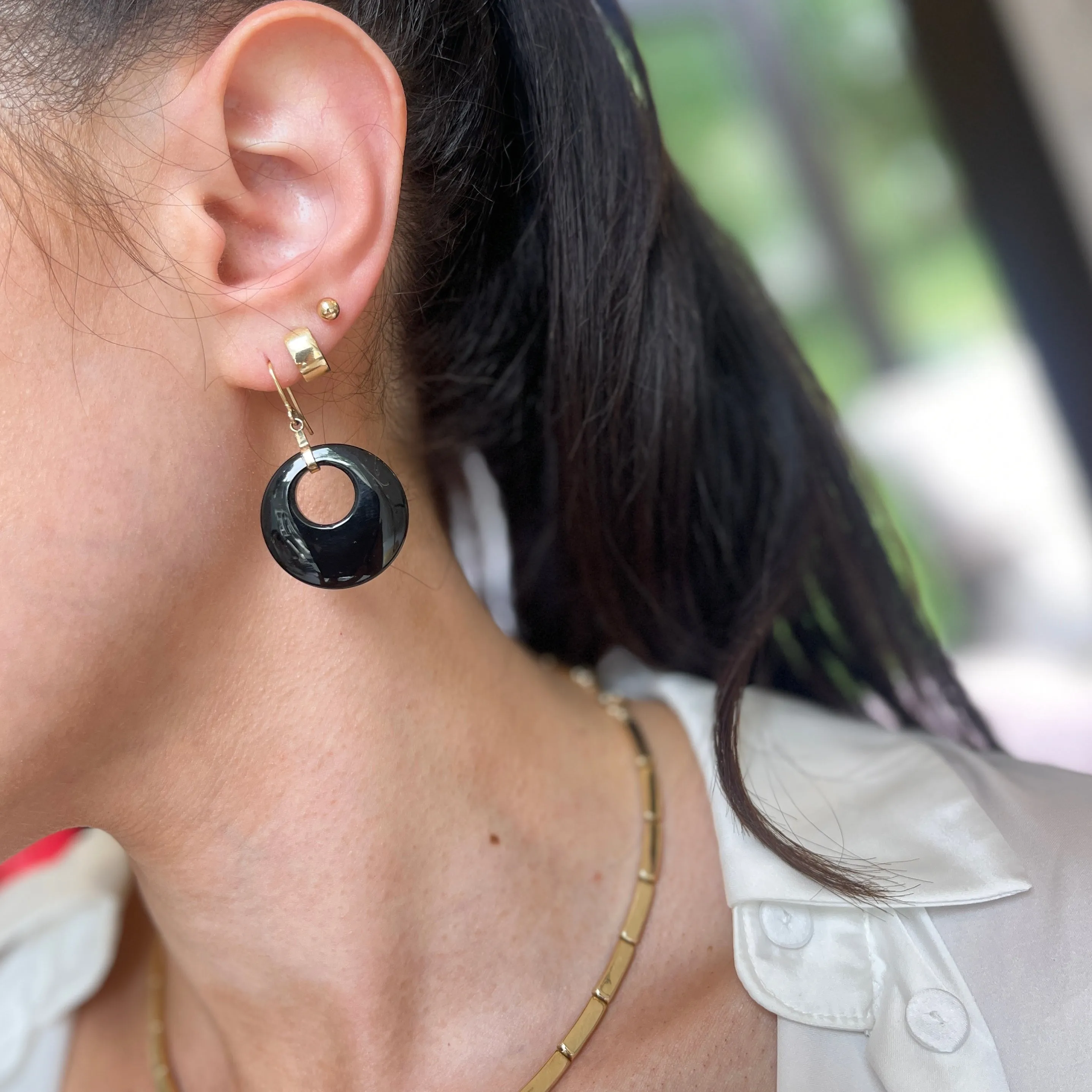 Estate 14KT Yellow Gold Round Black Onyx Gemstone Dangle Earrings