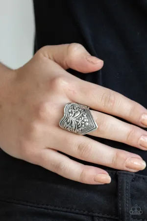 Fall into VINE - Silver - Triangular Tribal Paparazzi Ring