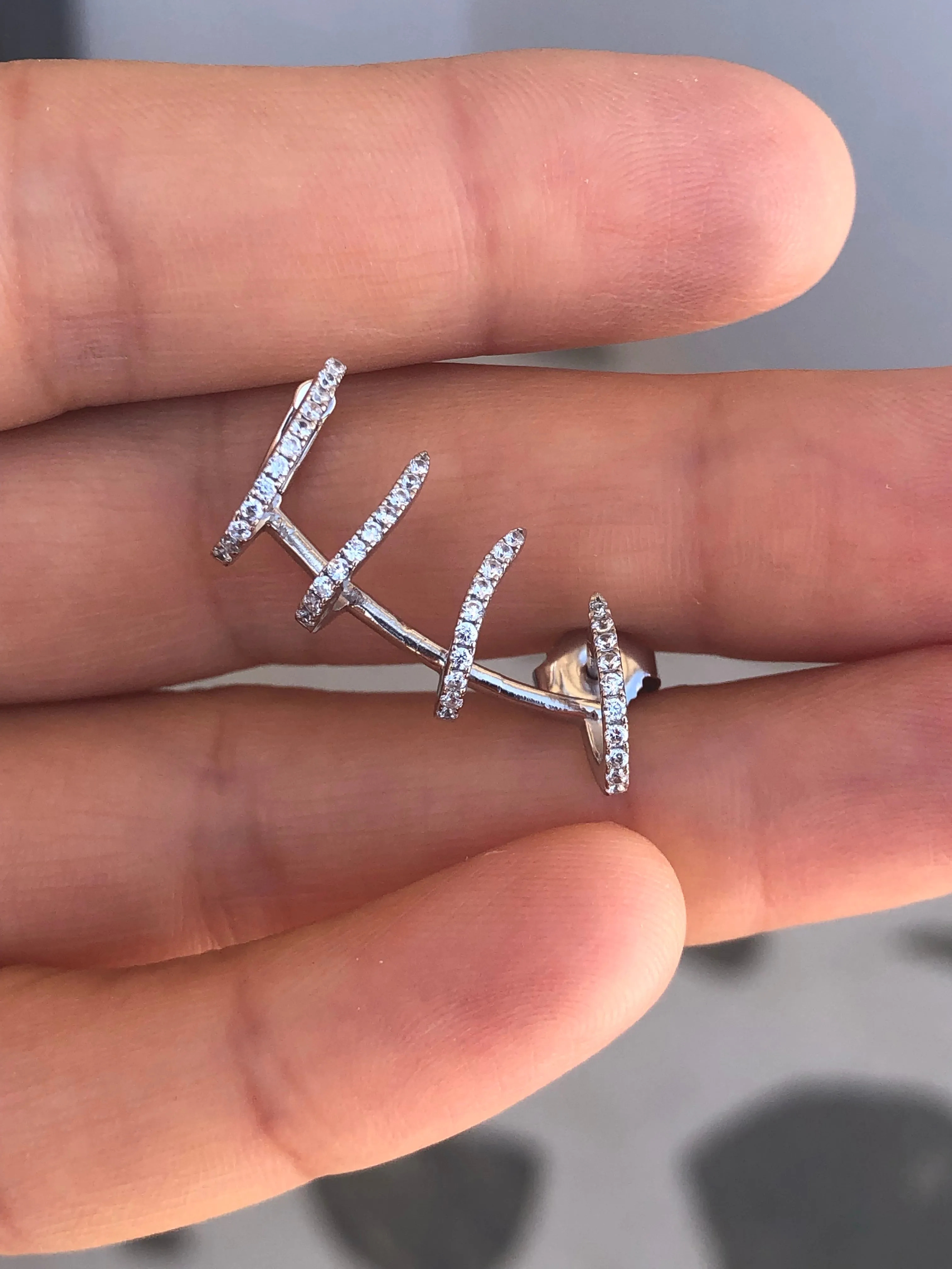 FOUR HUGGY EAR CLIMBERS WITH EAR CUFF