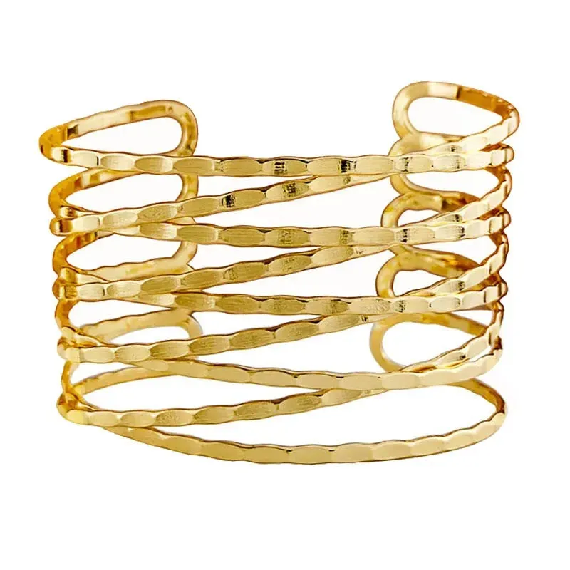 French Simple Design Open Smooth Bracelet Small Vintage Hollow Out Leaf Charm Bracelet for Women Jewelry