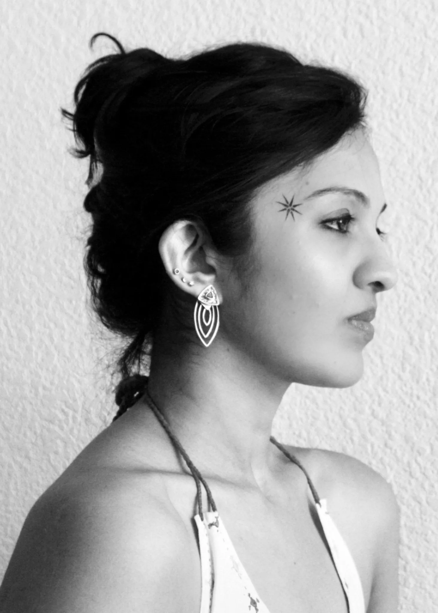 Gorgeous, detachable earrings that can be worn 2 ways