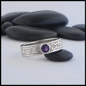 Josephine's Knot Band in Gold with Amethyst