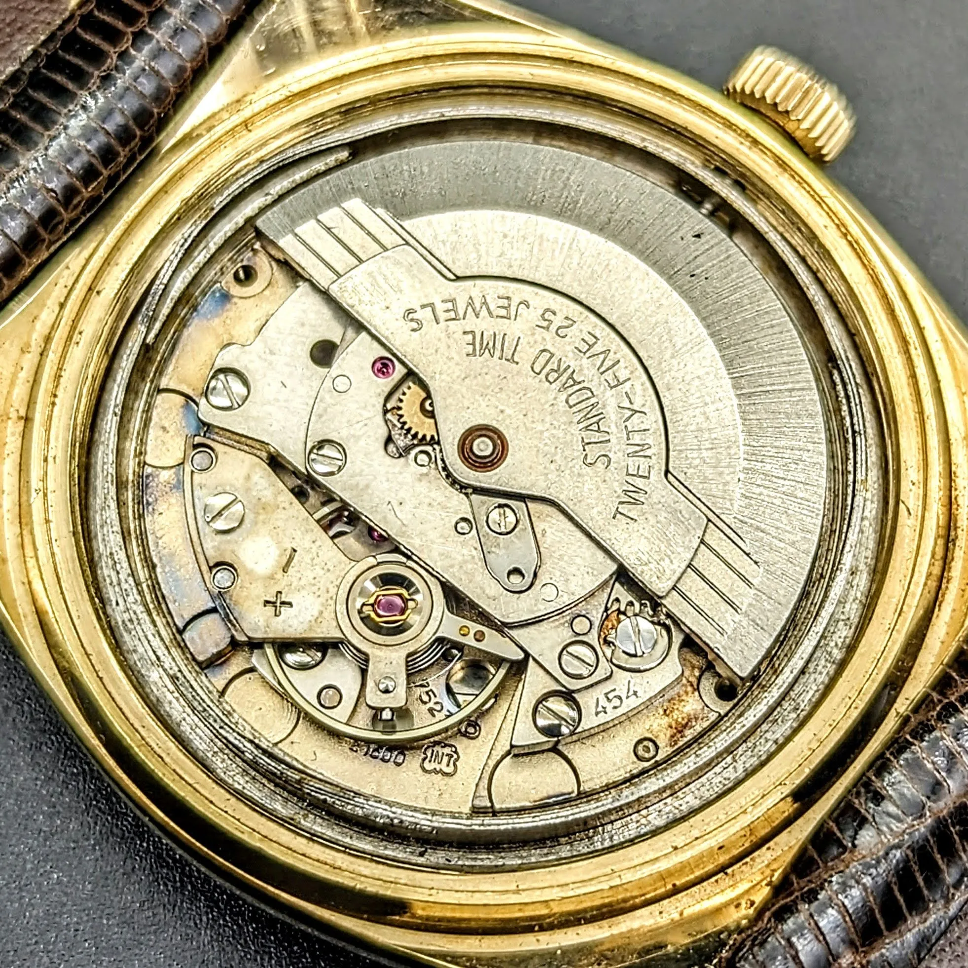 JULES JURGENSEN Swiss Automatic Wristwatch Caliber Int. 7523 25J Day/Date Watch