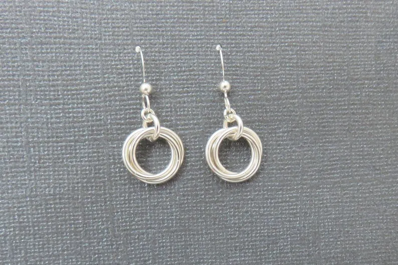Love knot earrings, 3 ring earrings, sterling silver earrings