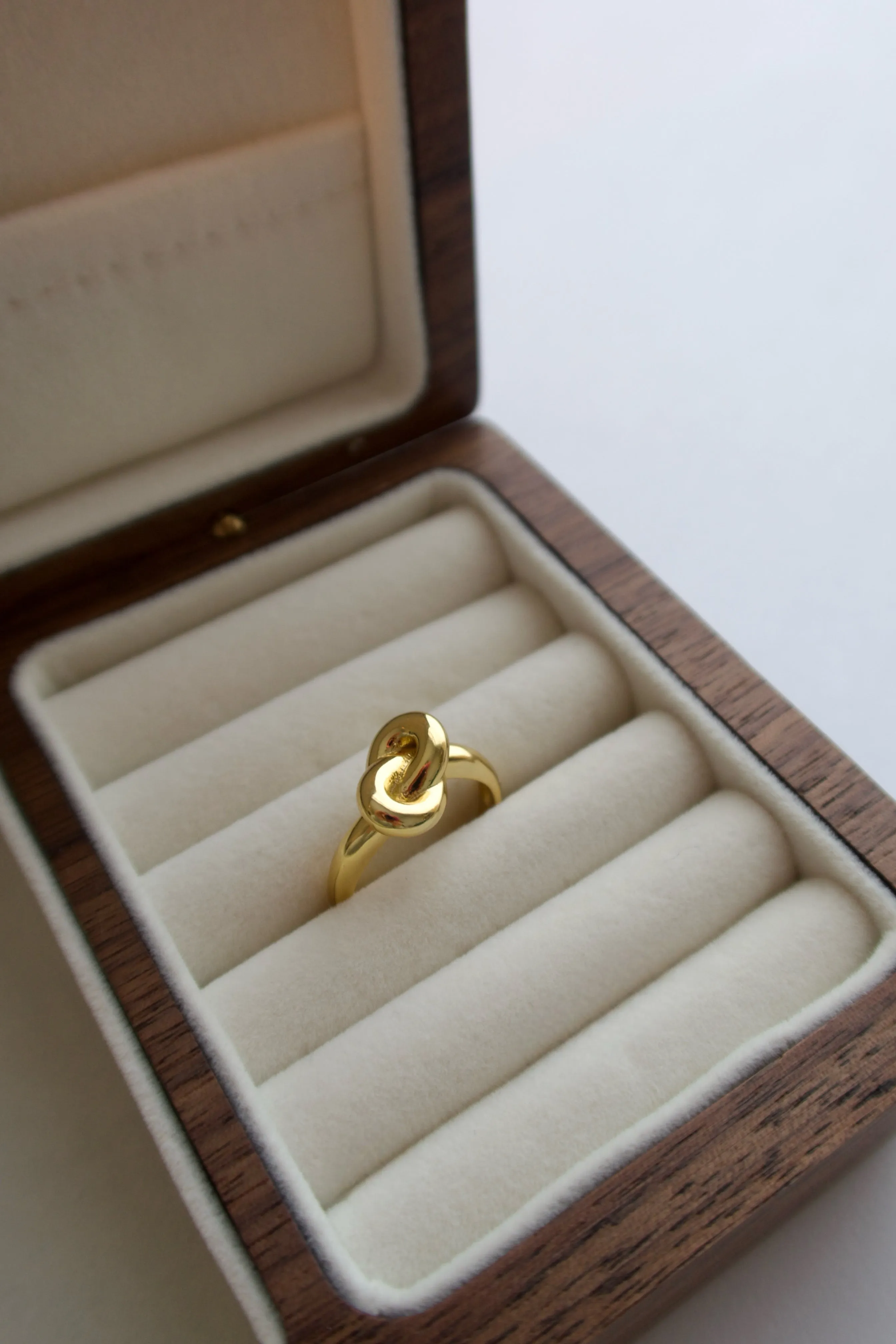 Love Knot Gold Ring