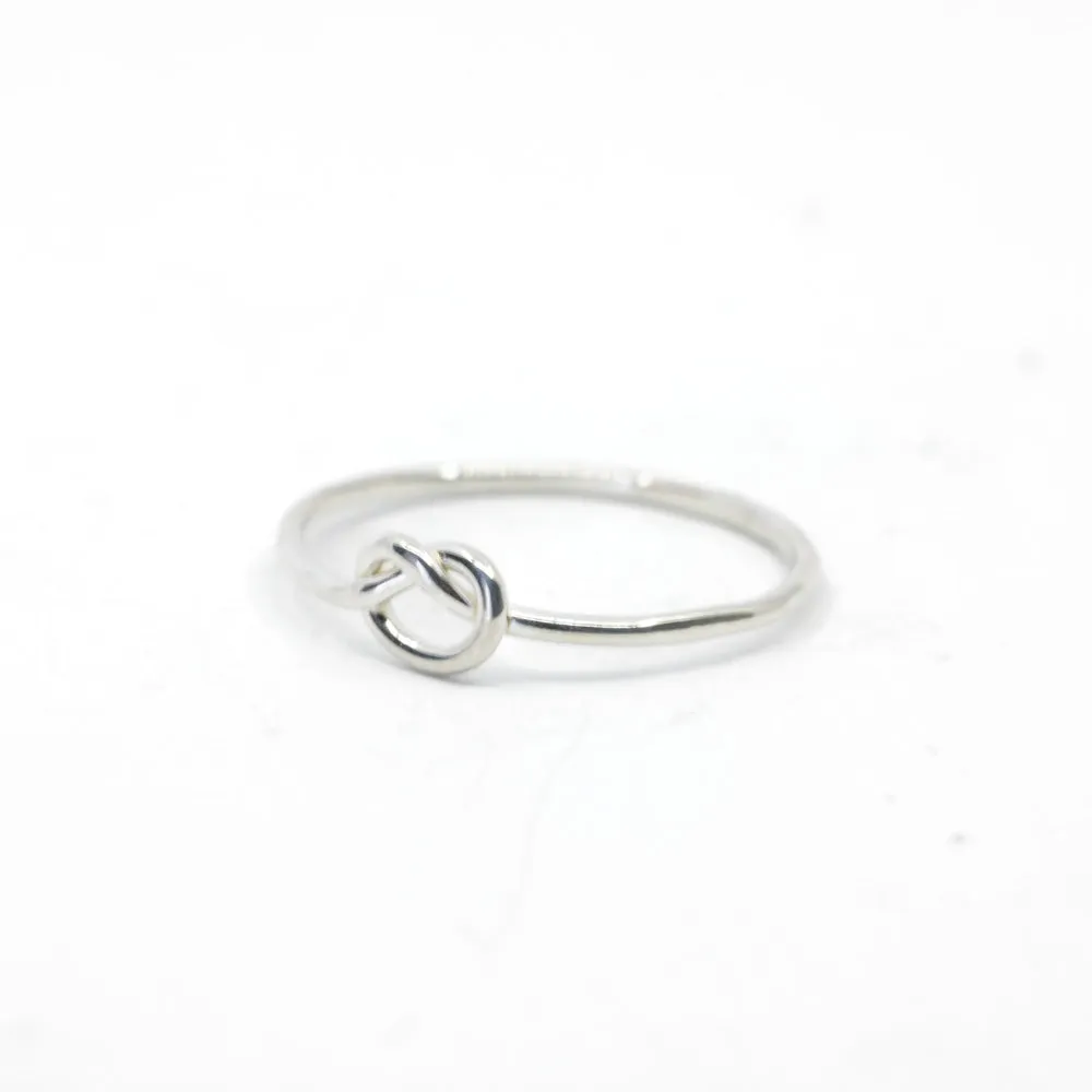 Love Knot Ring in Silver