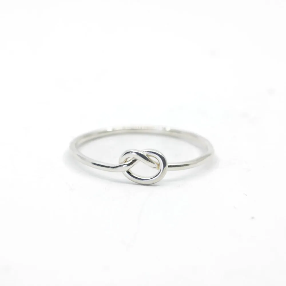 Love Knot Ring in Silver