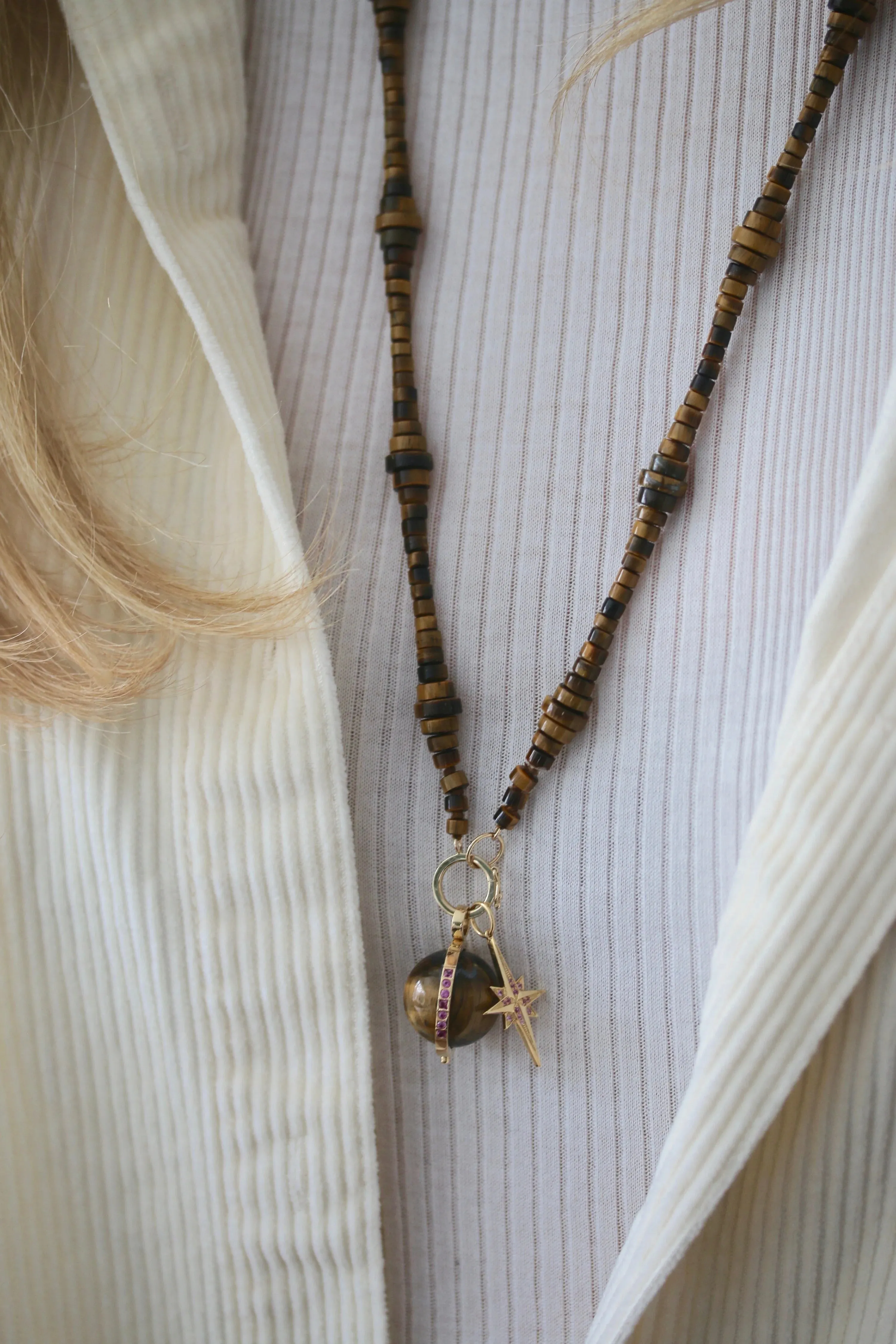 Mozart Strand Tiger Eye
