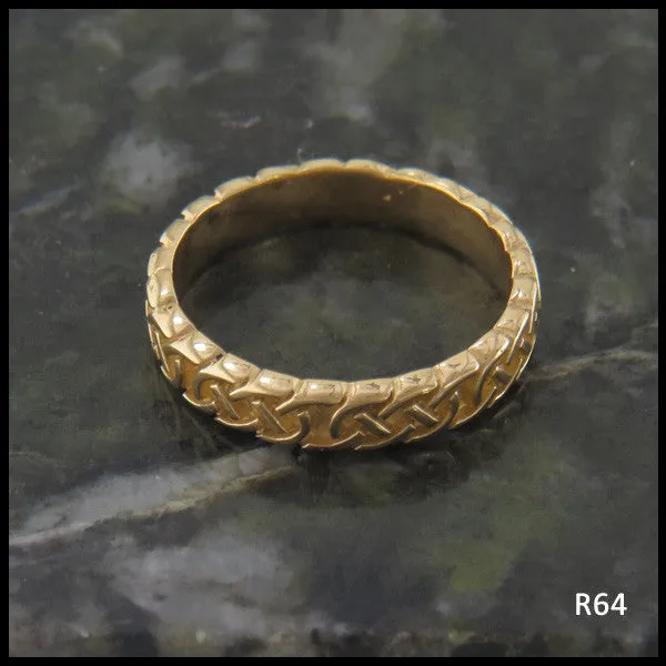 Narrow Josephine's Knot Ring in Gold