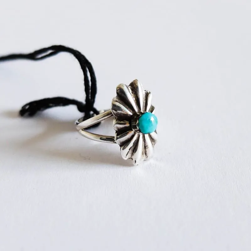 Native American Turquoise Ring (Sizes 7-8)