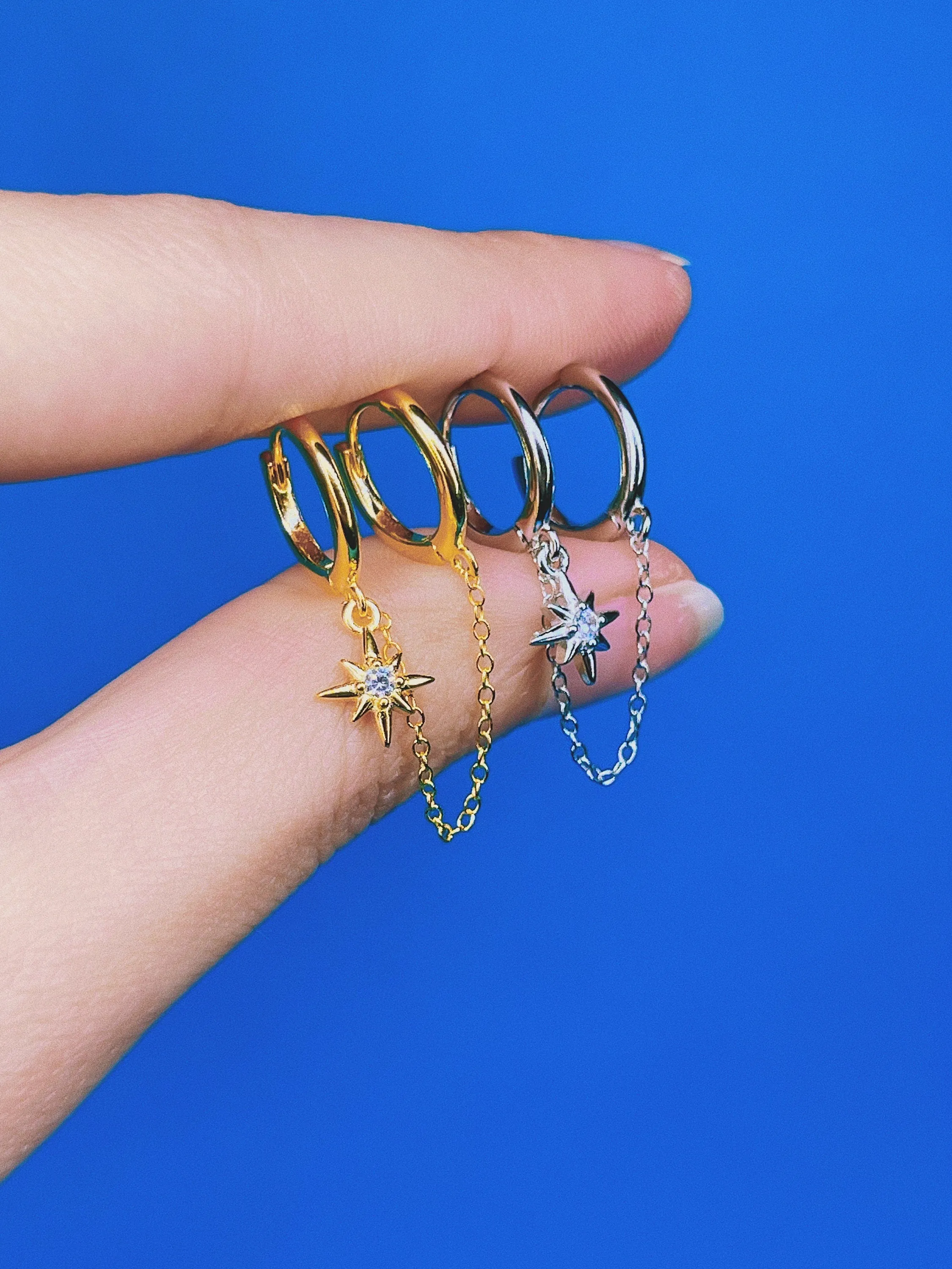 North Star Chain Huggie Hoop Earrings