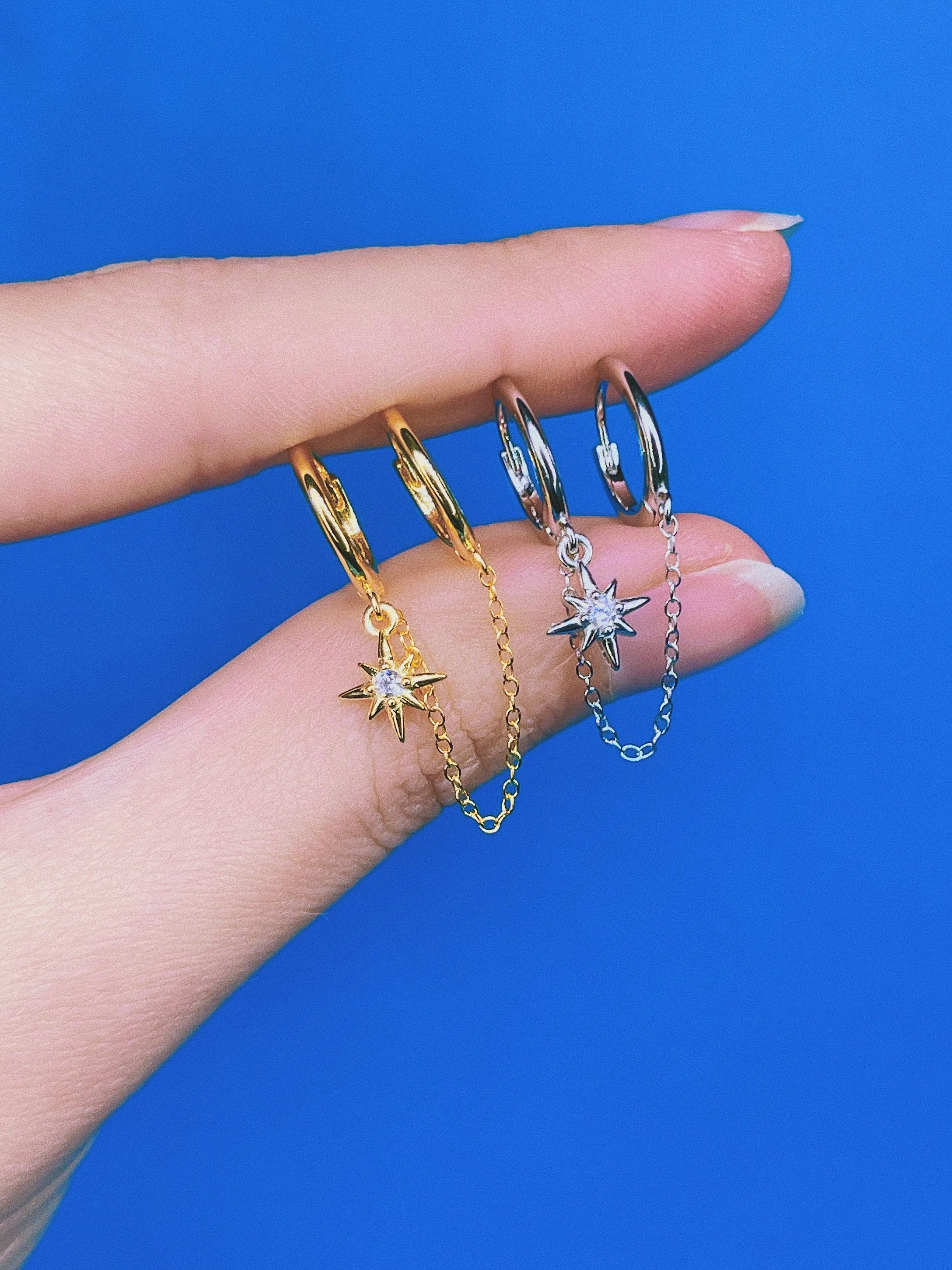North Star Chain Huggie Hoop Earrings
