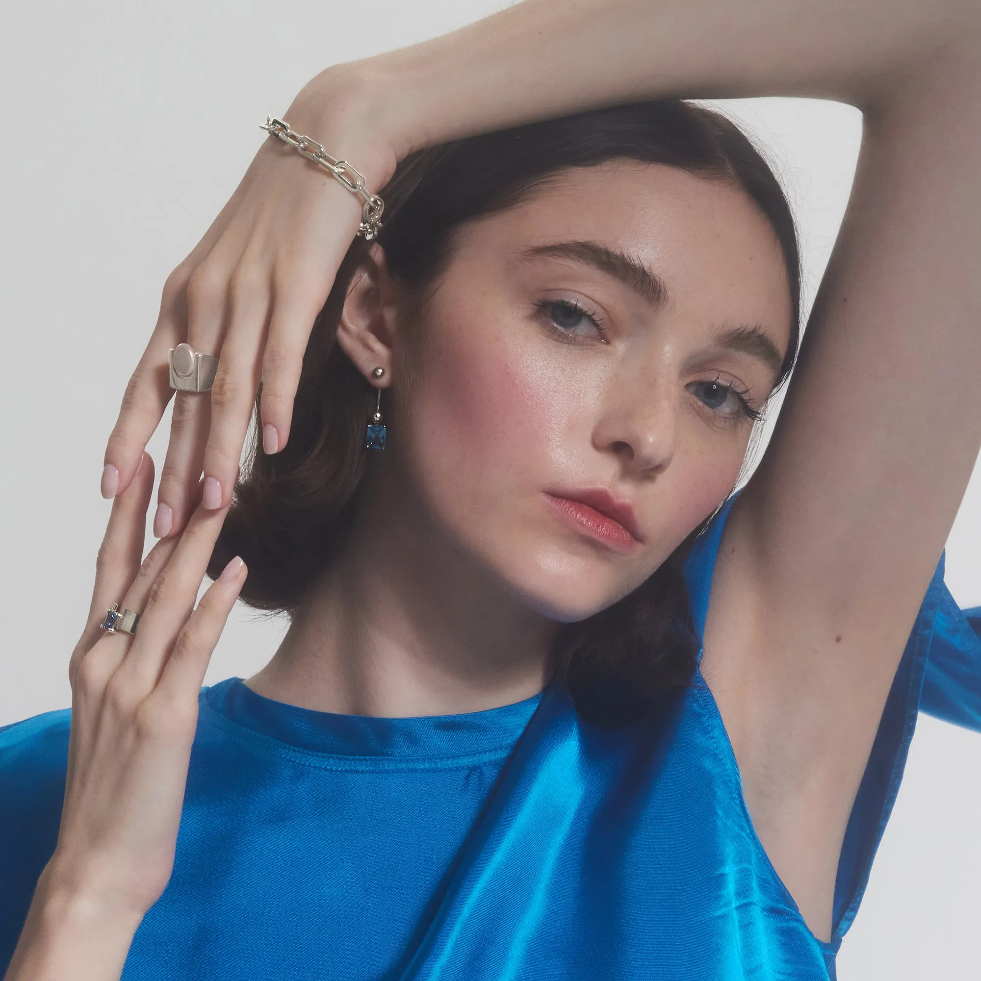 Osian Bracket Earrings in Silver