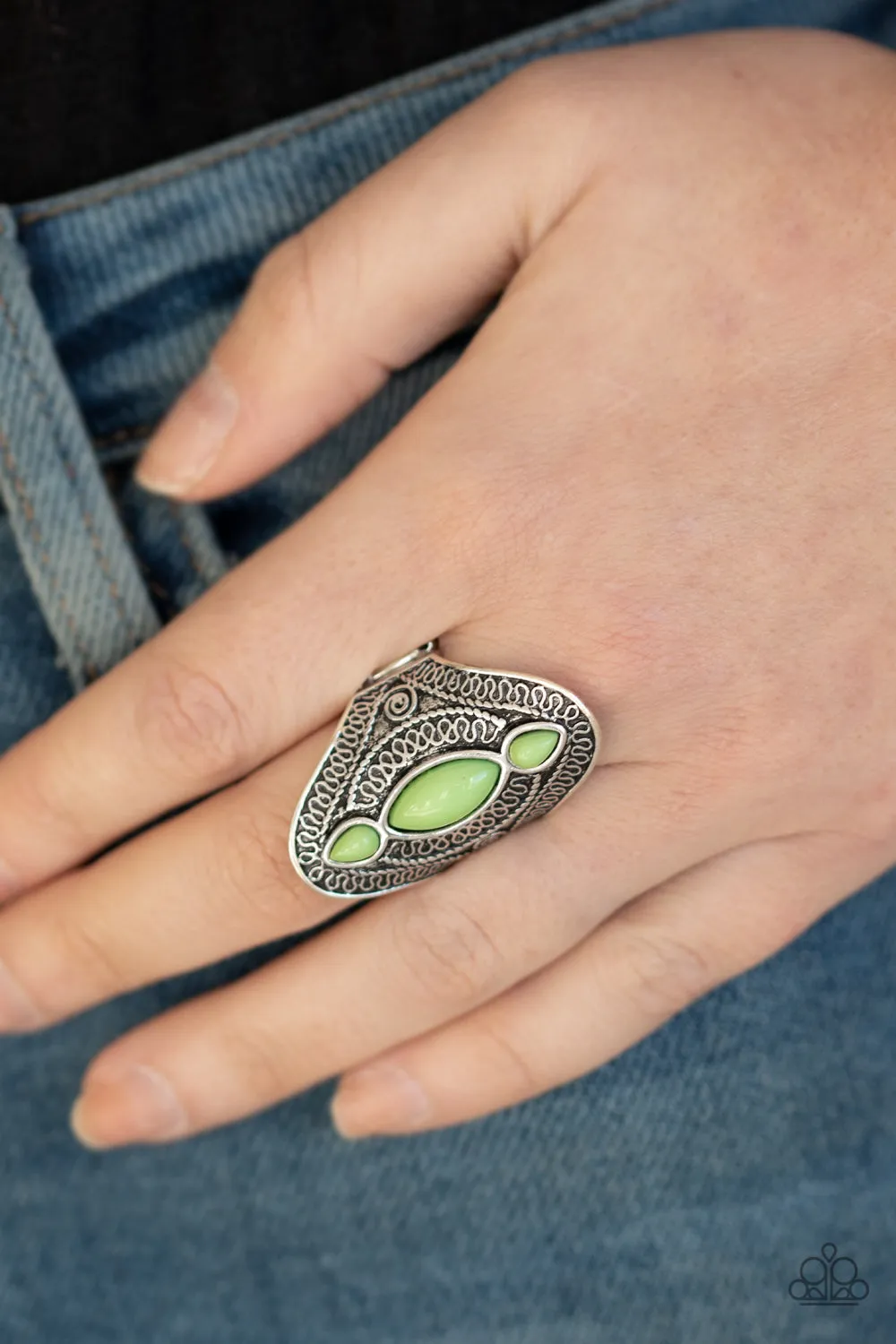Paparazzi - Kindred Spirit - Green Ring