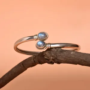 Pure 925 Silver Bracelet - Shimmering With Moonstone