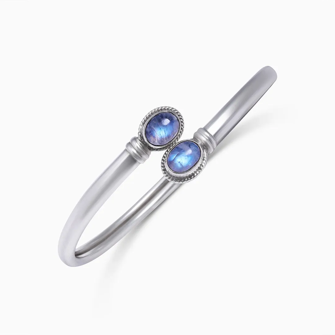 Pure 925 Silver Bracelet - Shimmering With Moonstone