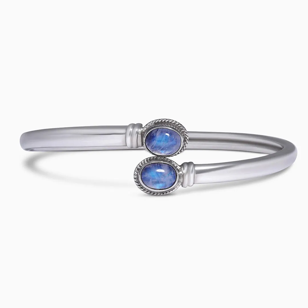Pure 925 Silver Bracelet - Shimmering With Moonstone