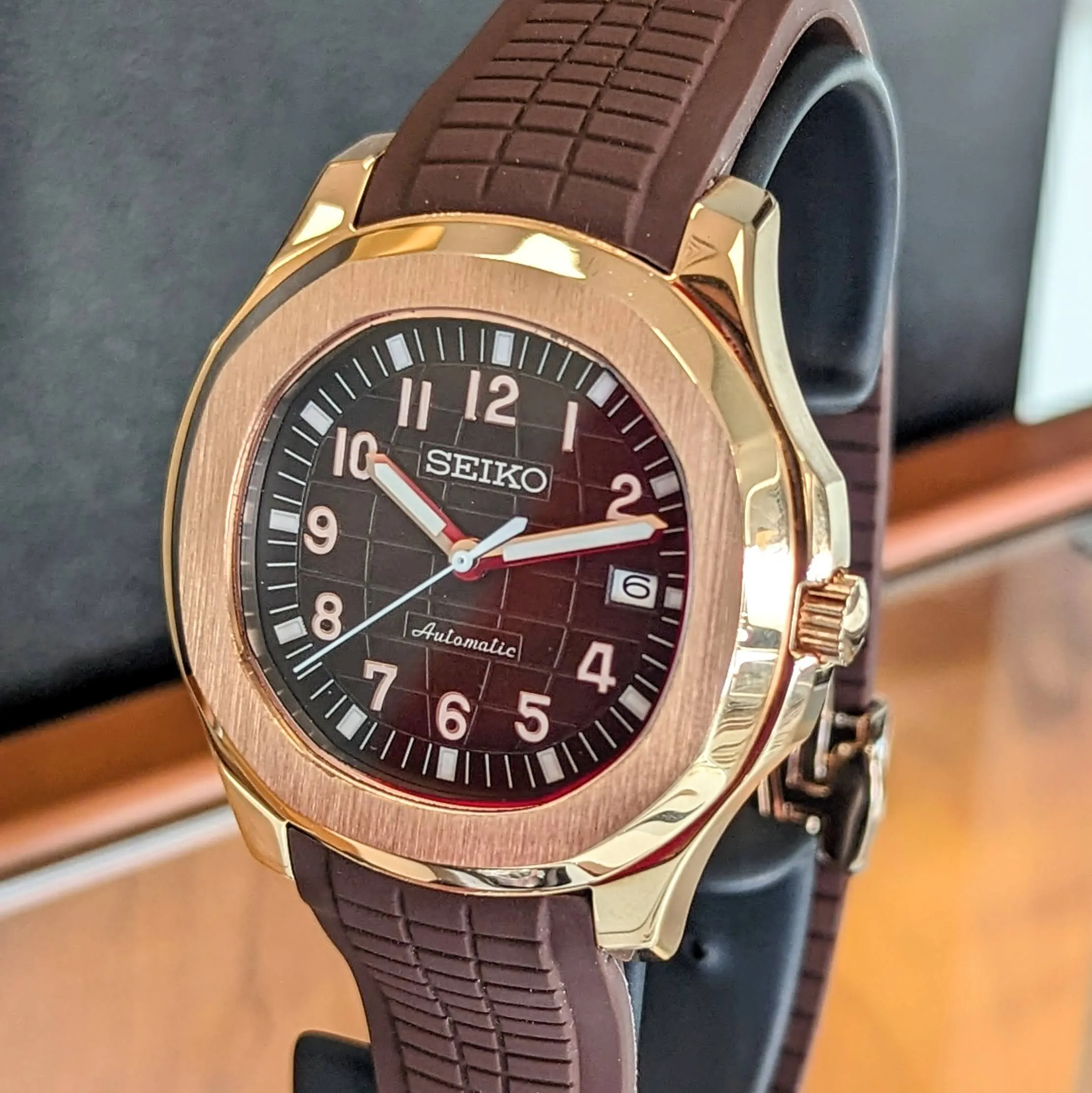 SEIKO Mod Aquanaut Automatic Wristwatch 24 Jewels Rose Gold Case & Display Back Custom Watch