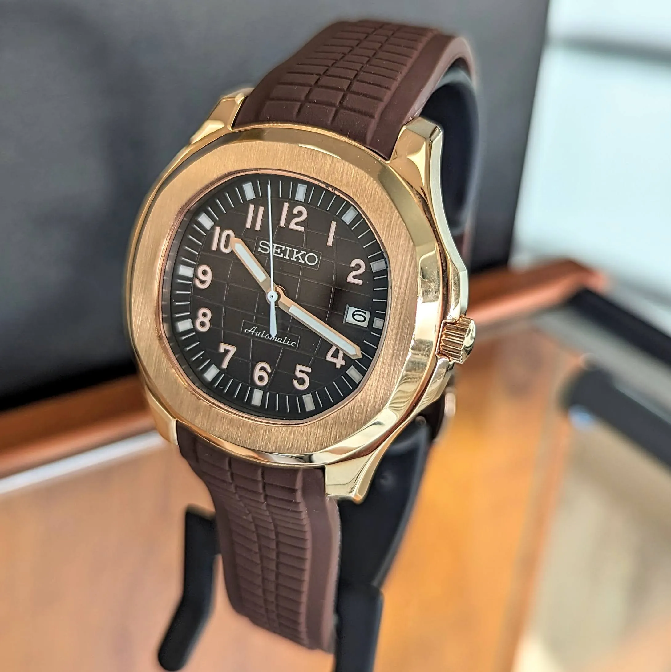 SEIKO Mod Aquanaut Automatic Wristwatch 24 Jewels Rose Gold Case & Display Back Custom Watch