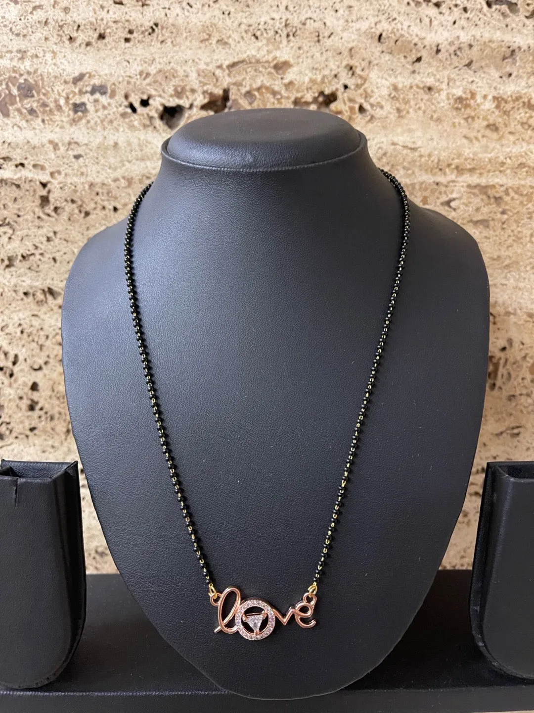 Short Mangalsutra Designs simple gold mangalsutra rose gold Love heart mangalsutra black beads chain