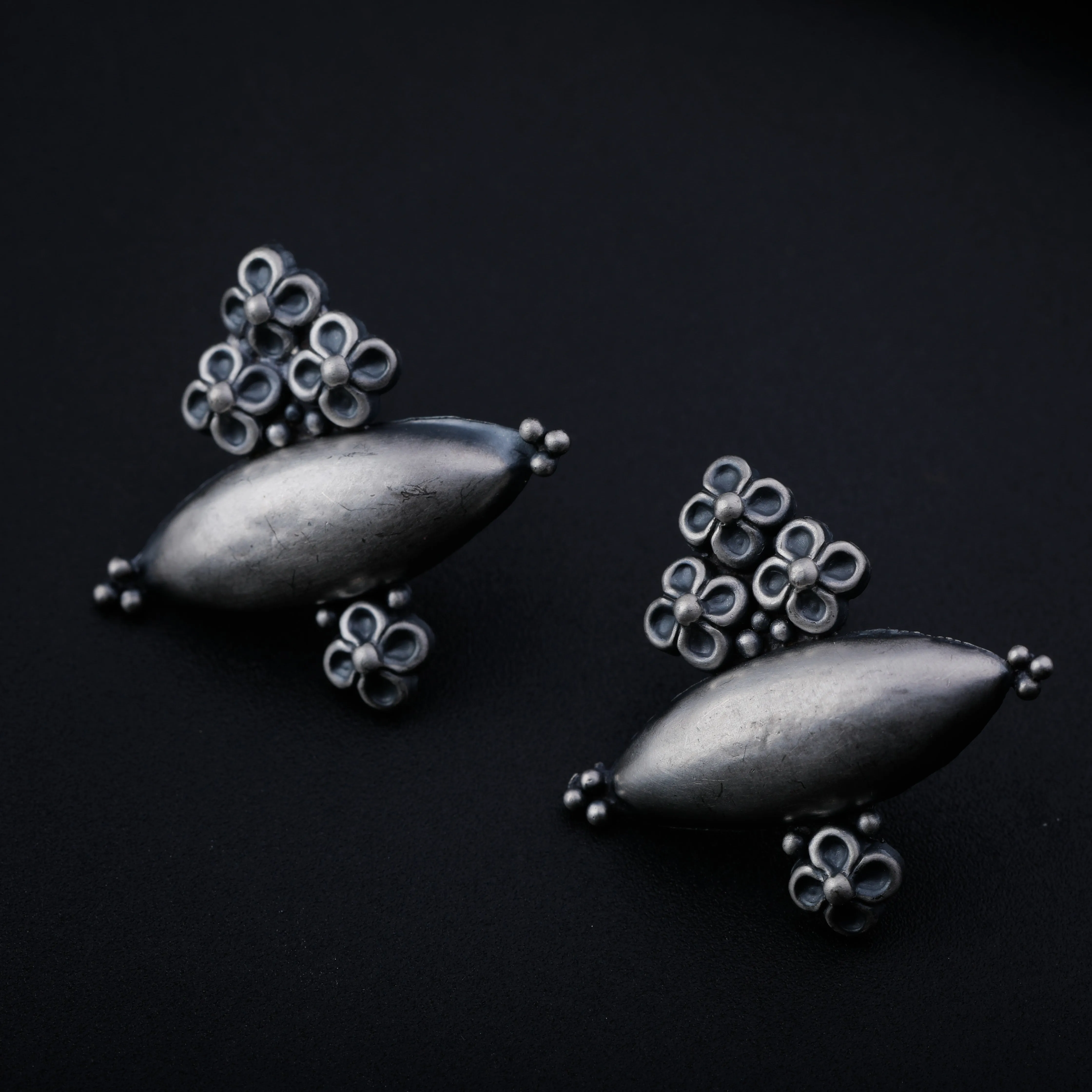 Silver Tribal Motif Earring