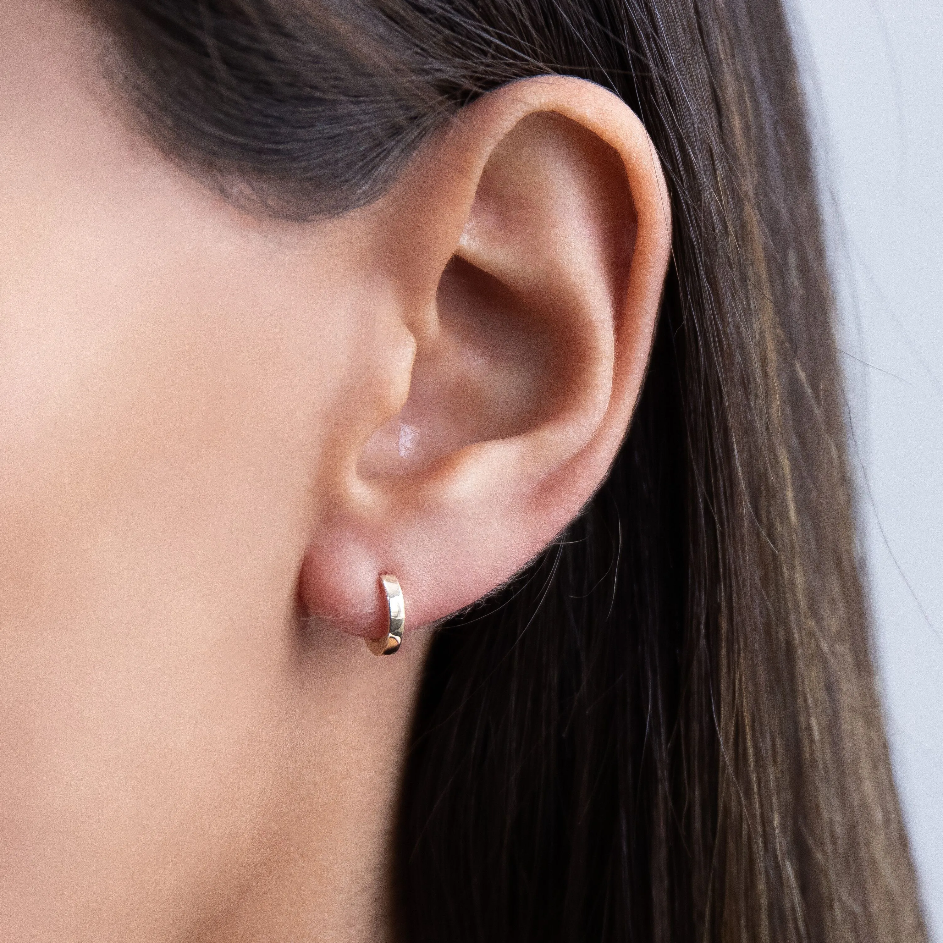 Solid Mini Huggie Earring 14K