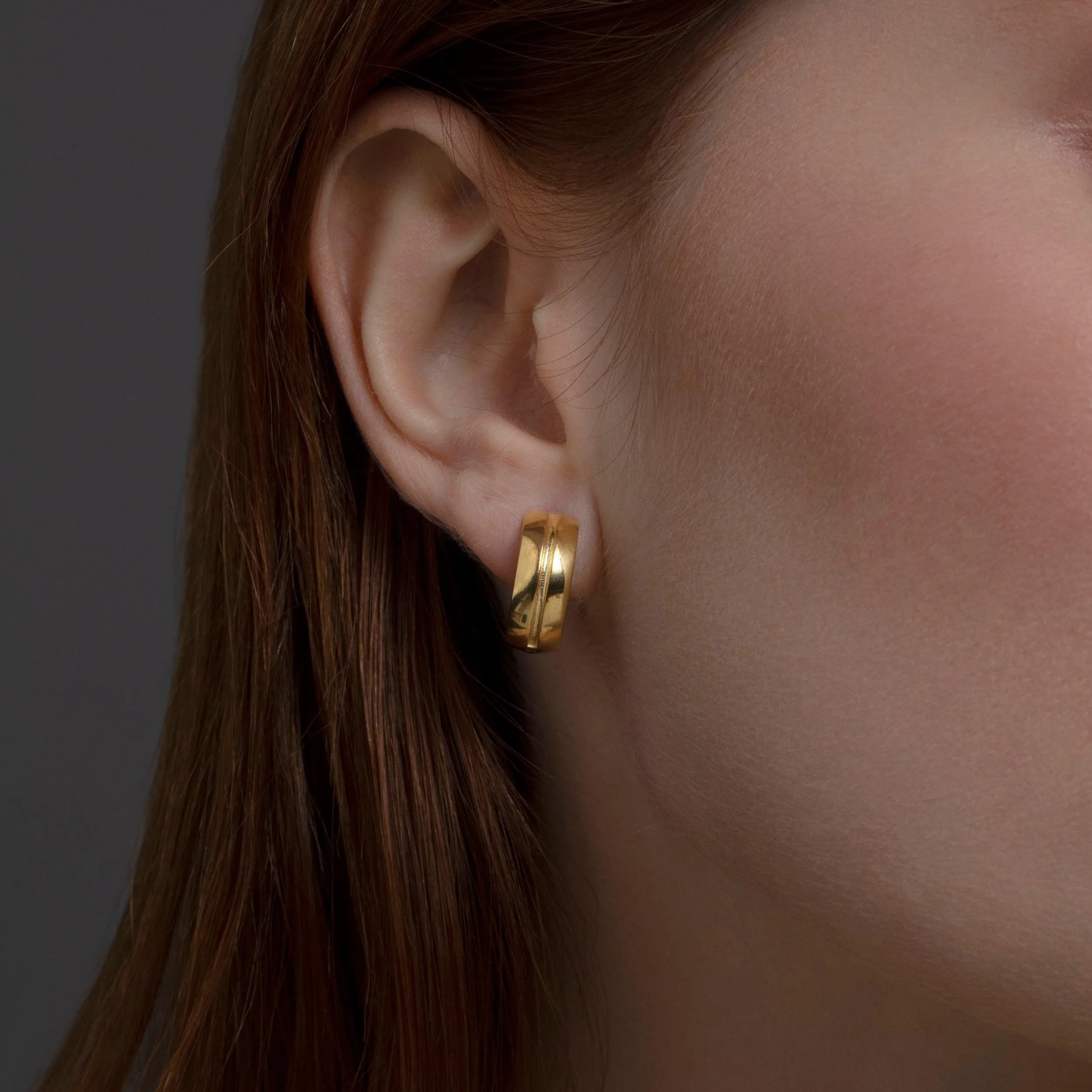 Thick Huggie Hoop Earrings - 18K Gold Vermeil