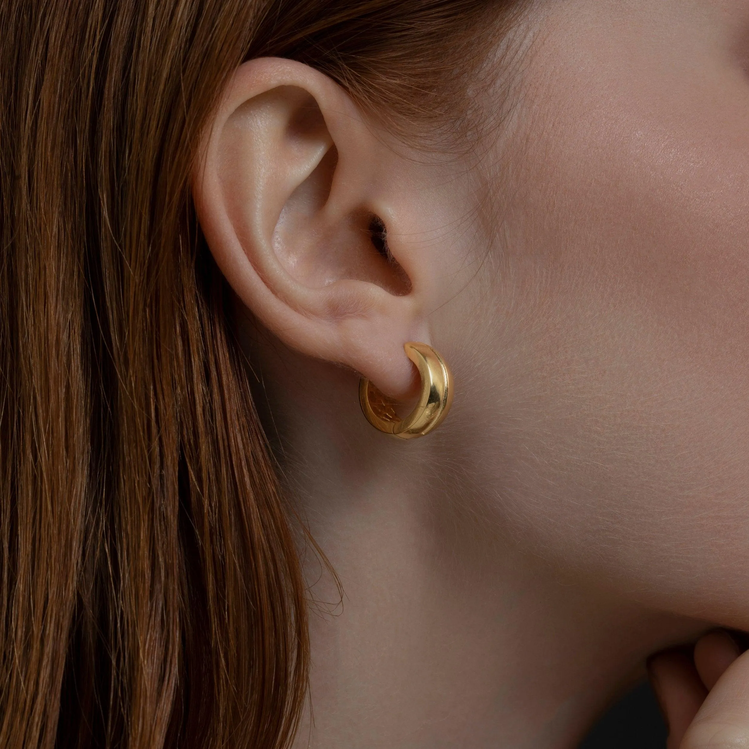 Thick Huggie Hoop Earrings - 18K Gold Vermeil