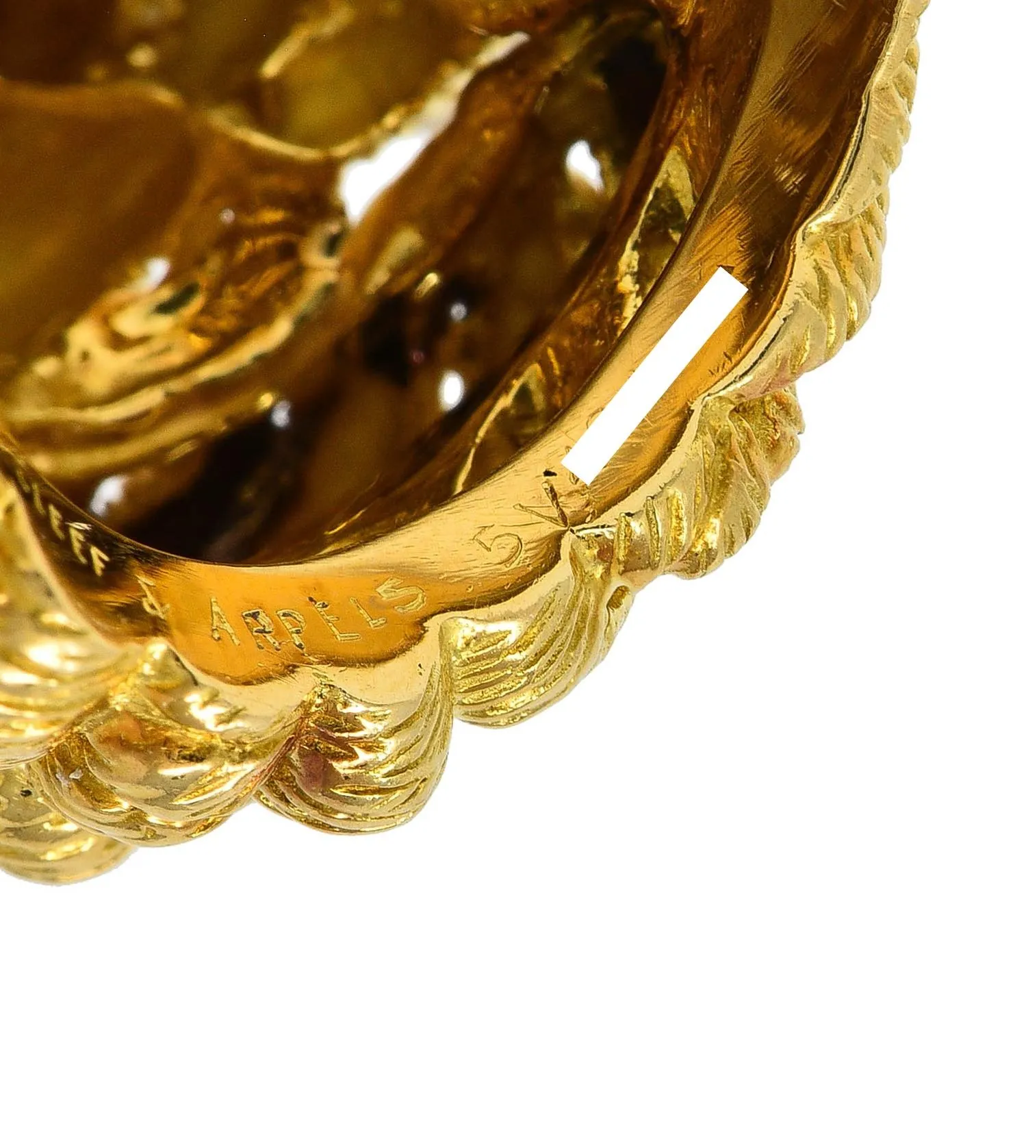 Van Cleef & Arpels French 1960's 18 Karat Yellow Gold Twisted Rope Knot Vintage Dome Ring