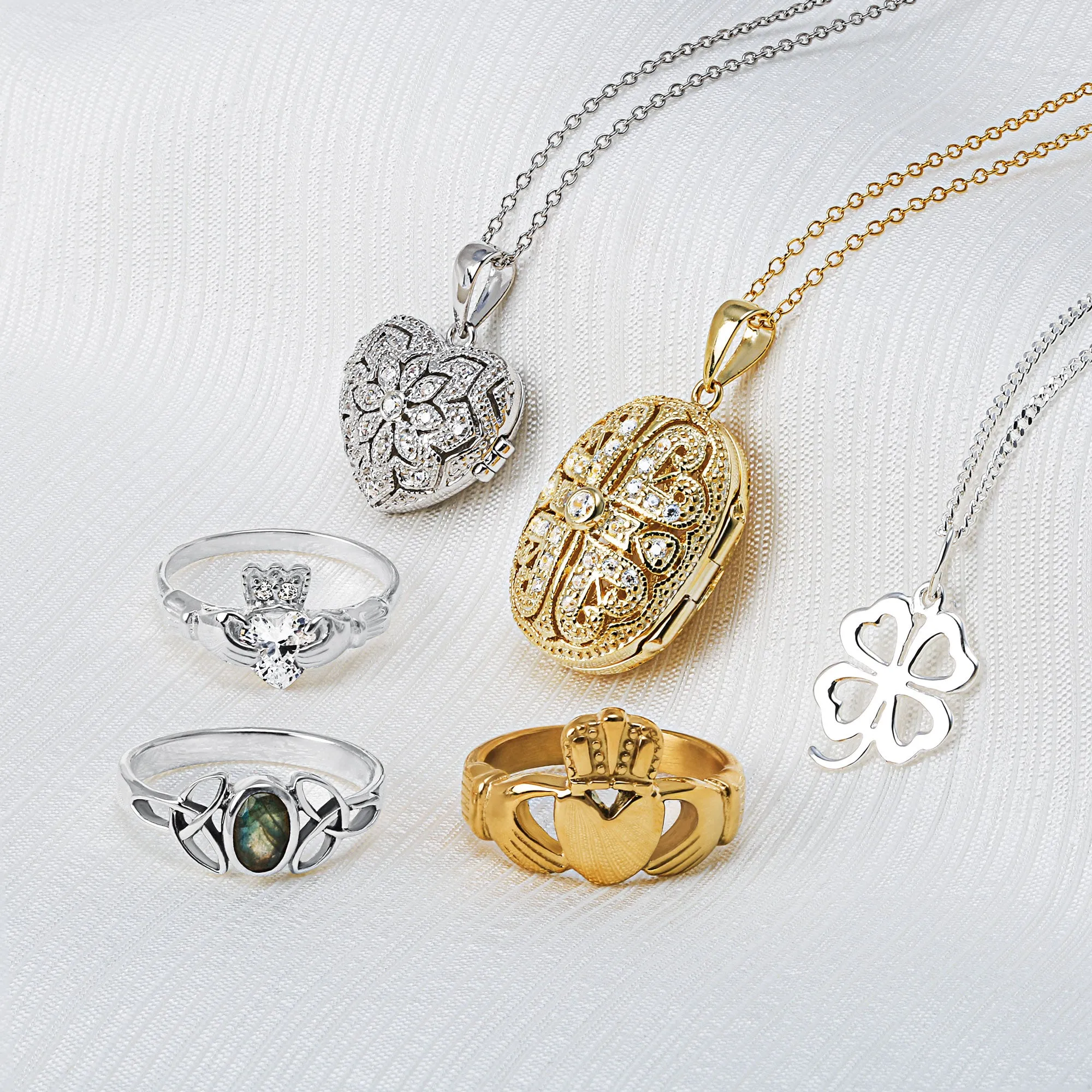 Vintage Oval Heart Flower Oil Perfume Diffuser Gold Plated Locket