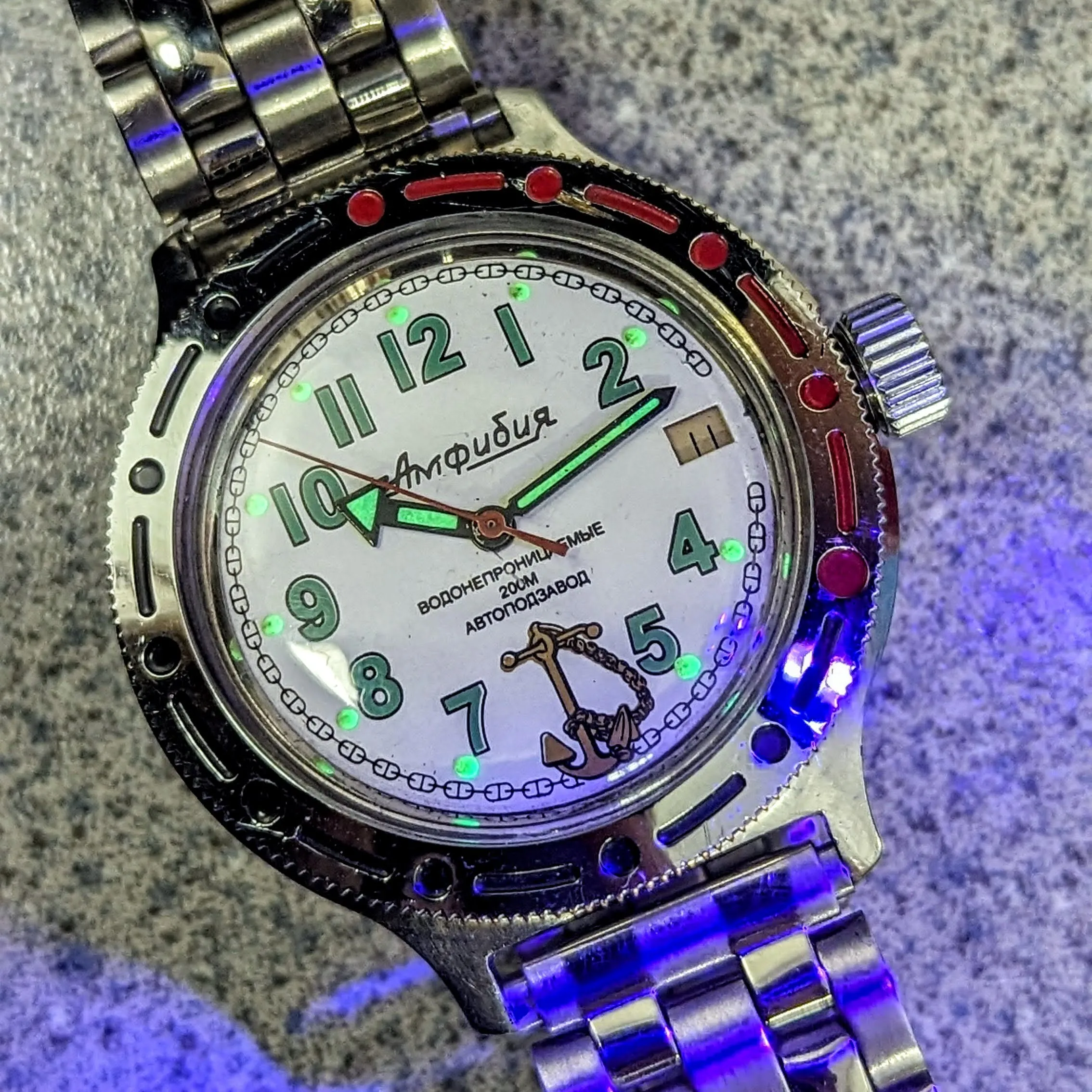 VOSTOK Sea Captain Amphibian Automatic Watch 200M Date Indicator Wristwatch